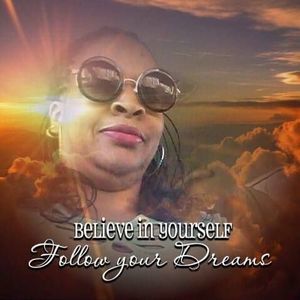 Meet your Posher, Esther